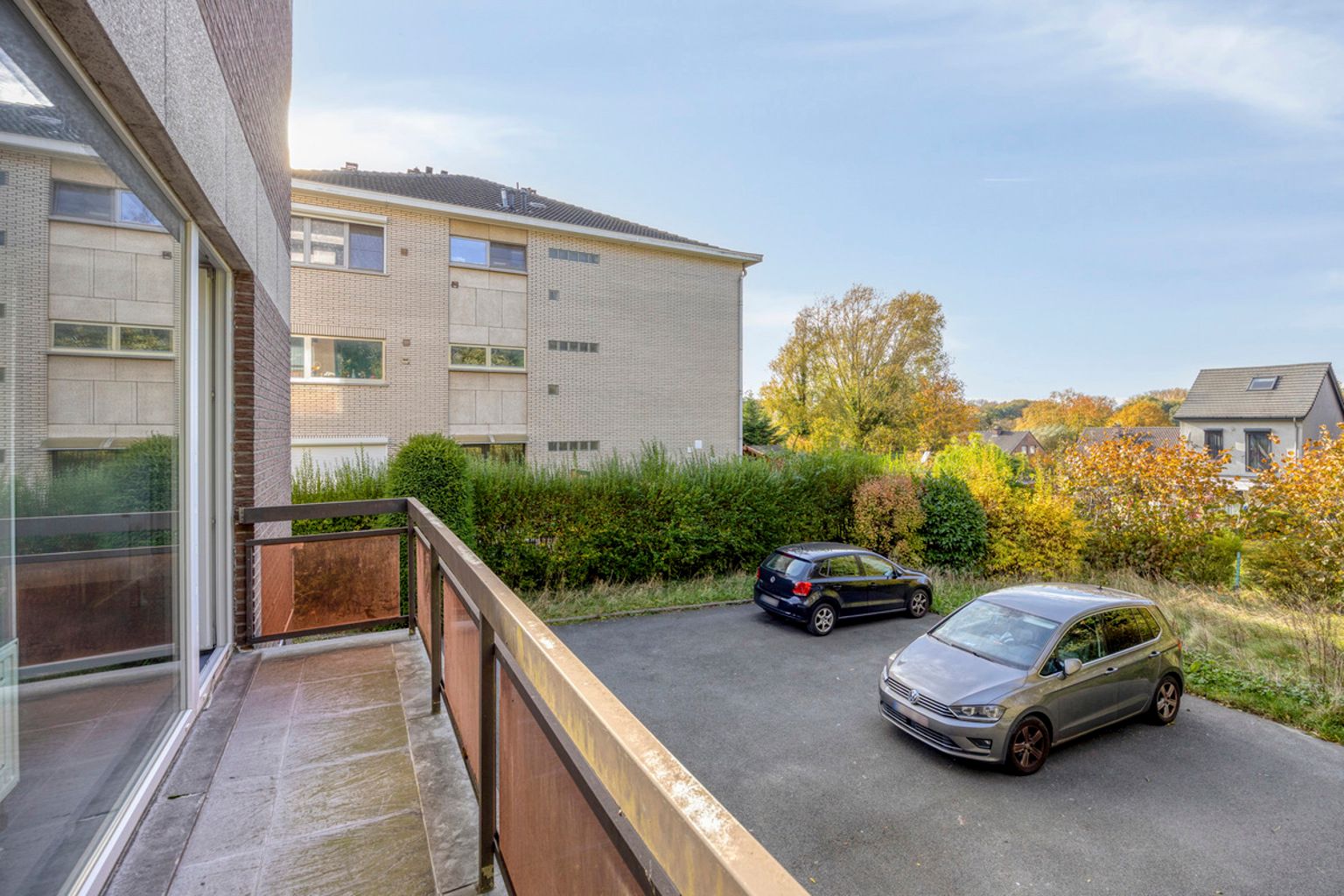 Instapklaar gelijkvloers appartement met eigen tuin foto 18