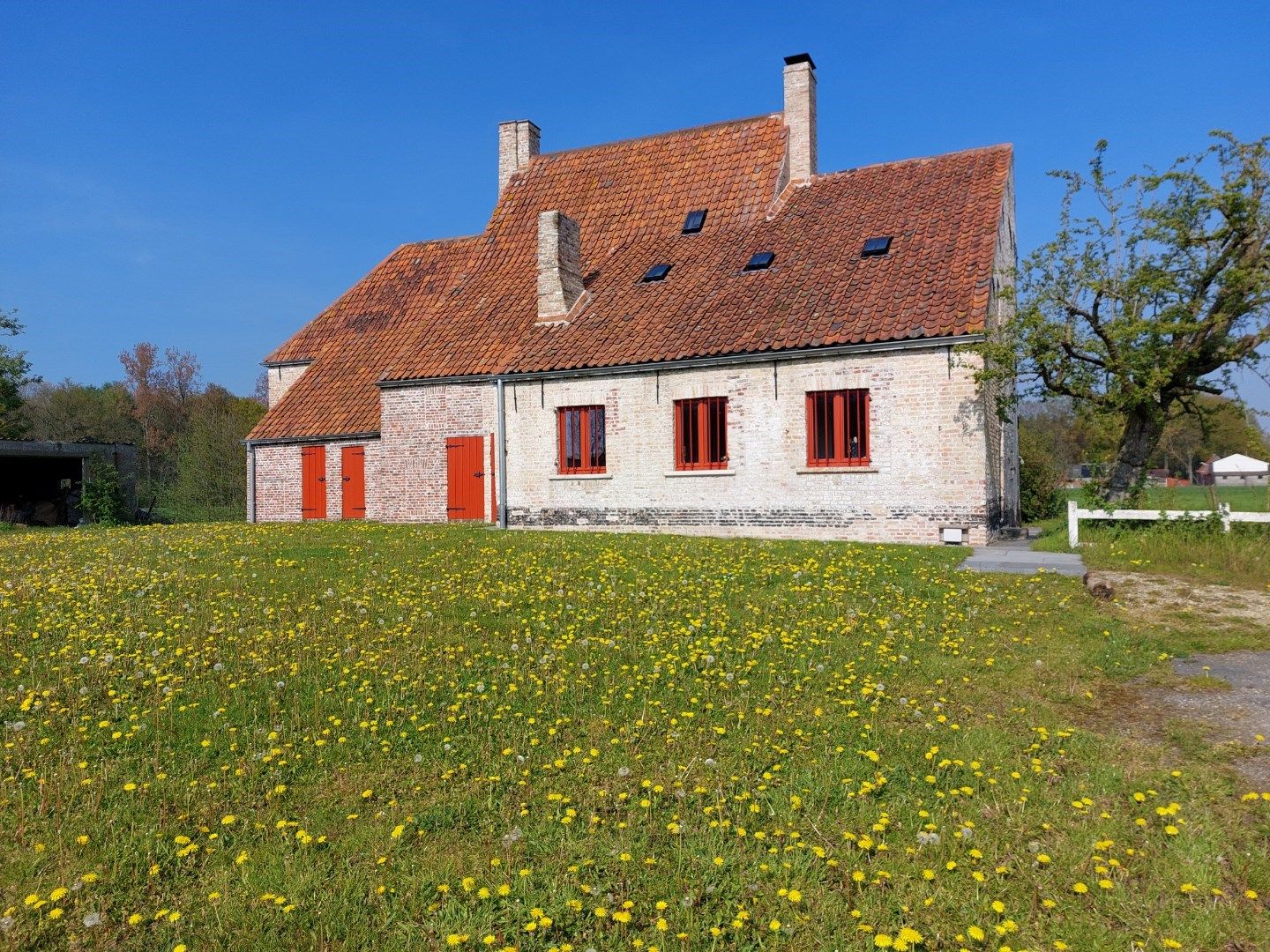 Gerestaureerde hoeve "Ter Leyden" foto 1