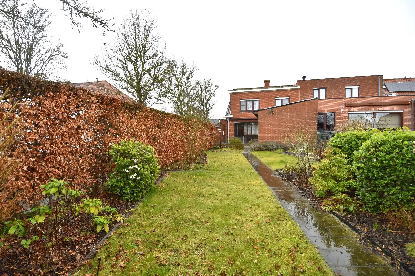 Woning op hoekperceel met 3 slaapkamers, garage en zalige tuin te koop in Gullegem foto 12