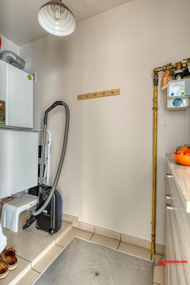 Woning met 3 slaapkamers, zonnige tuin en garage. foto 10