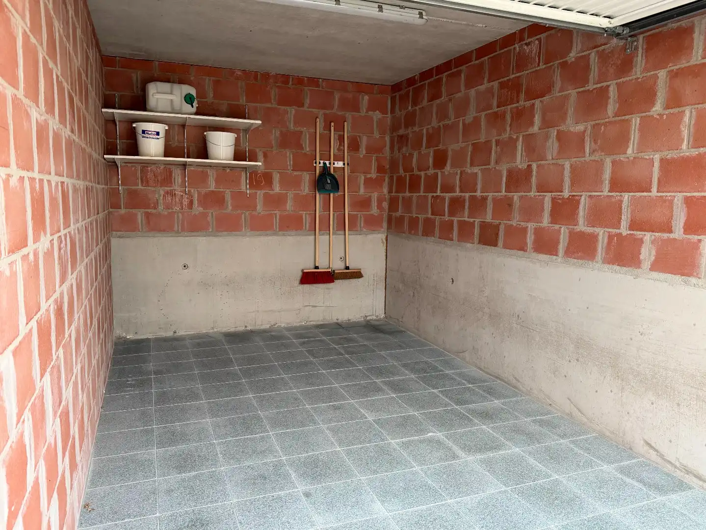 Makkelijk in te rijden garagebox foto 3