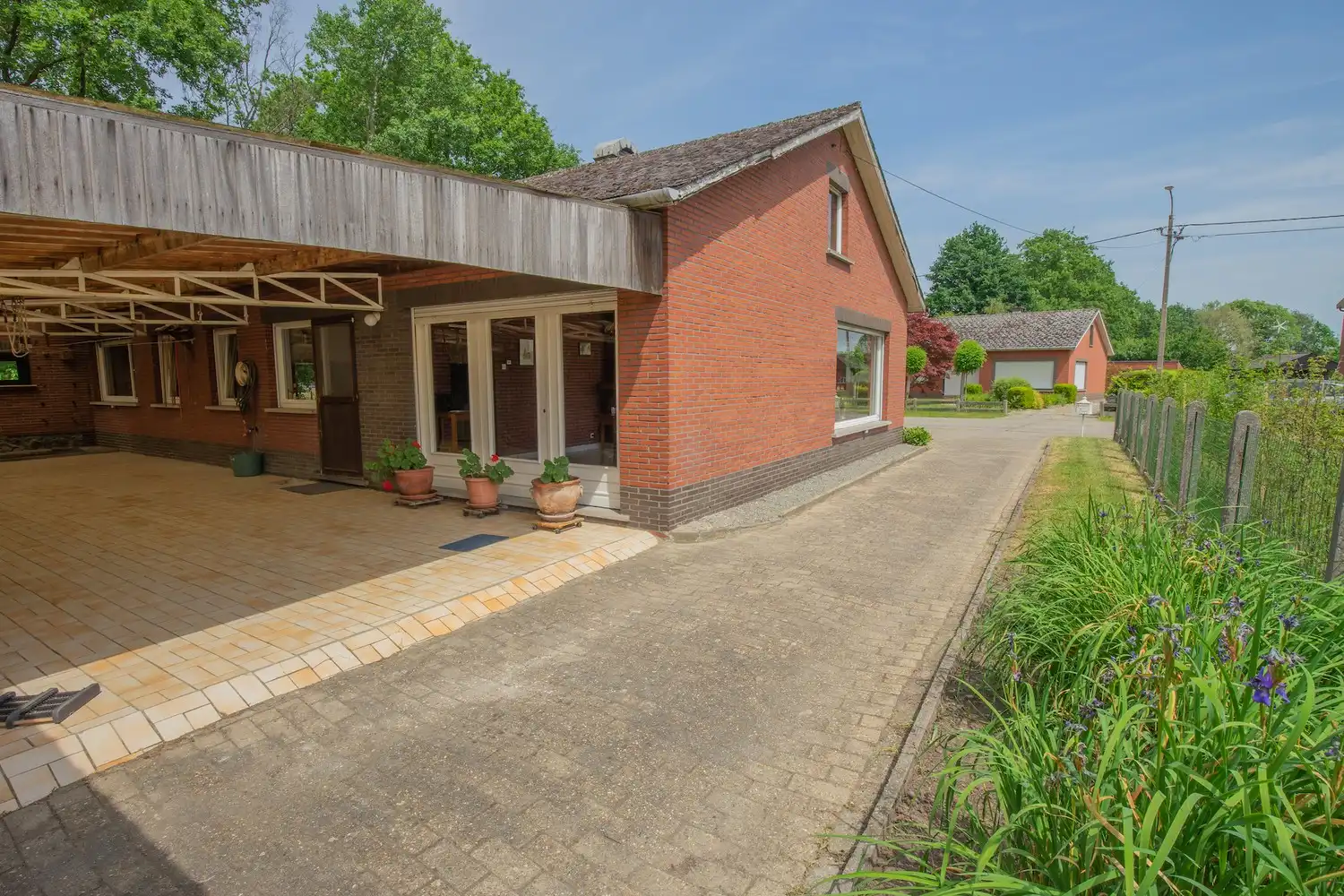 Volledig gelijkvloerse alleenstaande woning op een ruim perceel van 16a 83ca foto 20