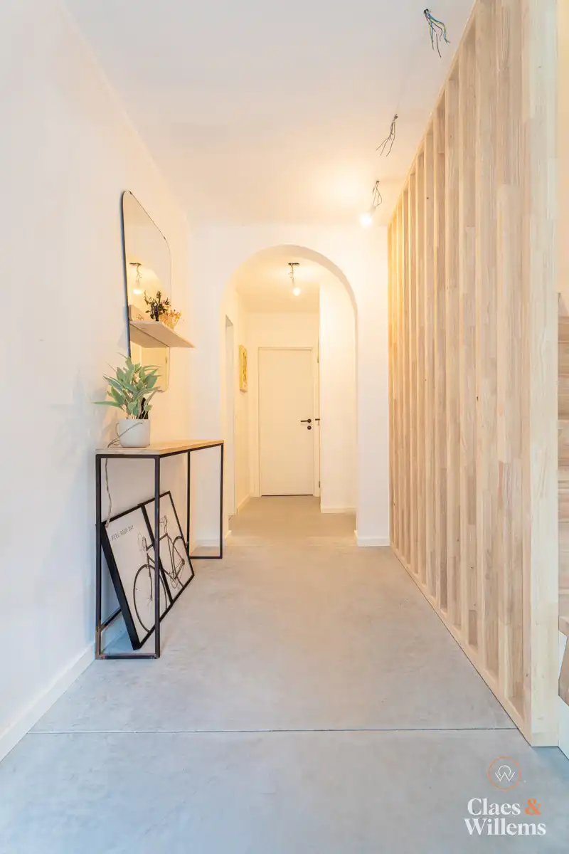 Ruime halfopen bebouwing met 3 slaapkamers en 2 badkamers foto 17