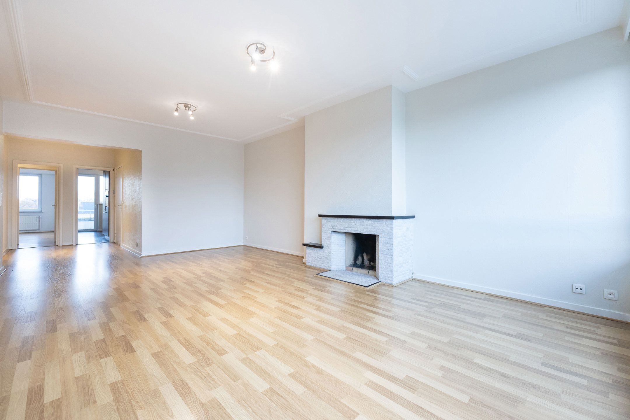 Mooi appartement 2 slaapkamers van ± 90 m² + garage als optie foto 2