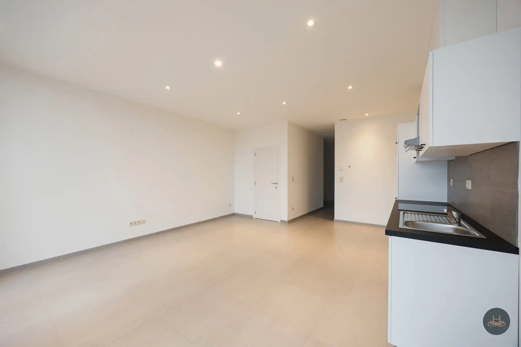 Gerenoveerd en zeer energiezuinig appartement met tof terras foto 9