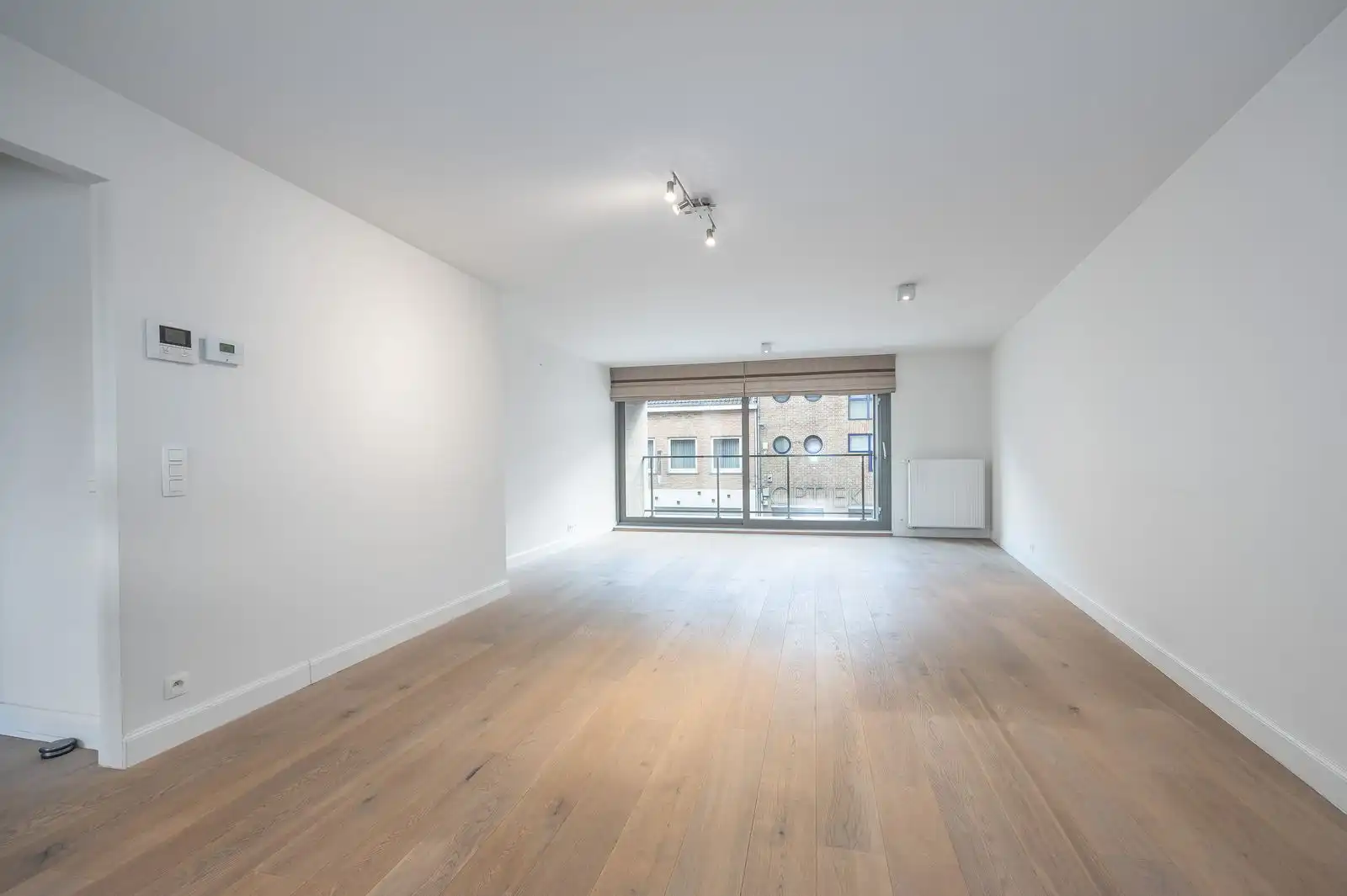 Luxueus 2 slaapkamer appartement in het hartje van Gistel foto 3