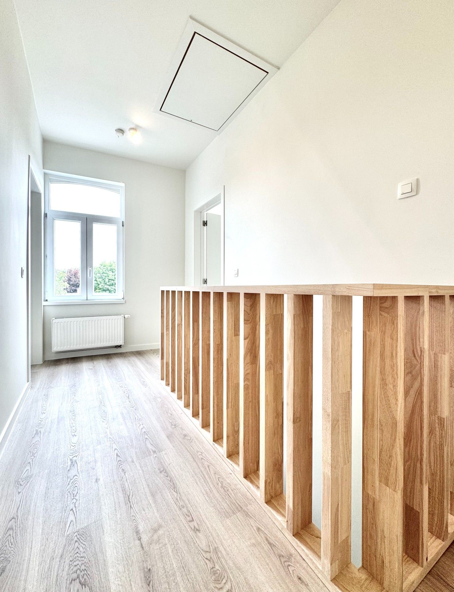 GERENOVEERDE WONING MET 3 SLPKS, TERRAS EN PARKING foto 19