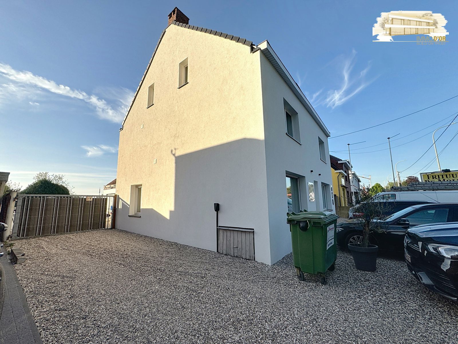 Prachtig gerenoveerd pand: handelspand + duplex + studio!  foto 26