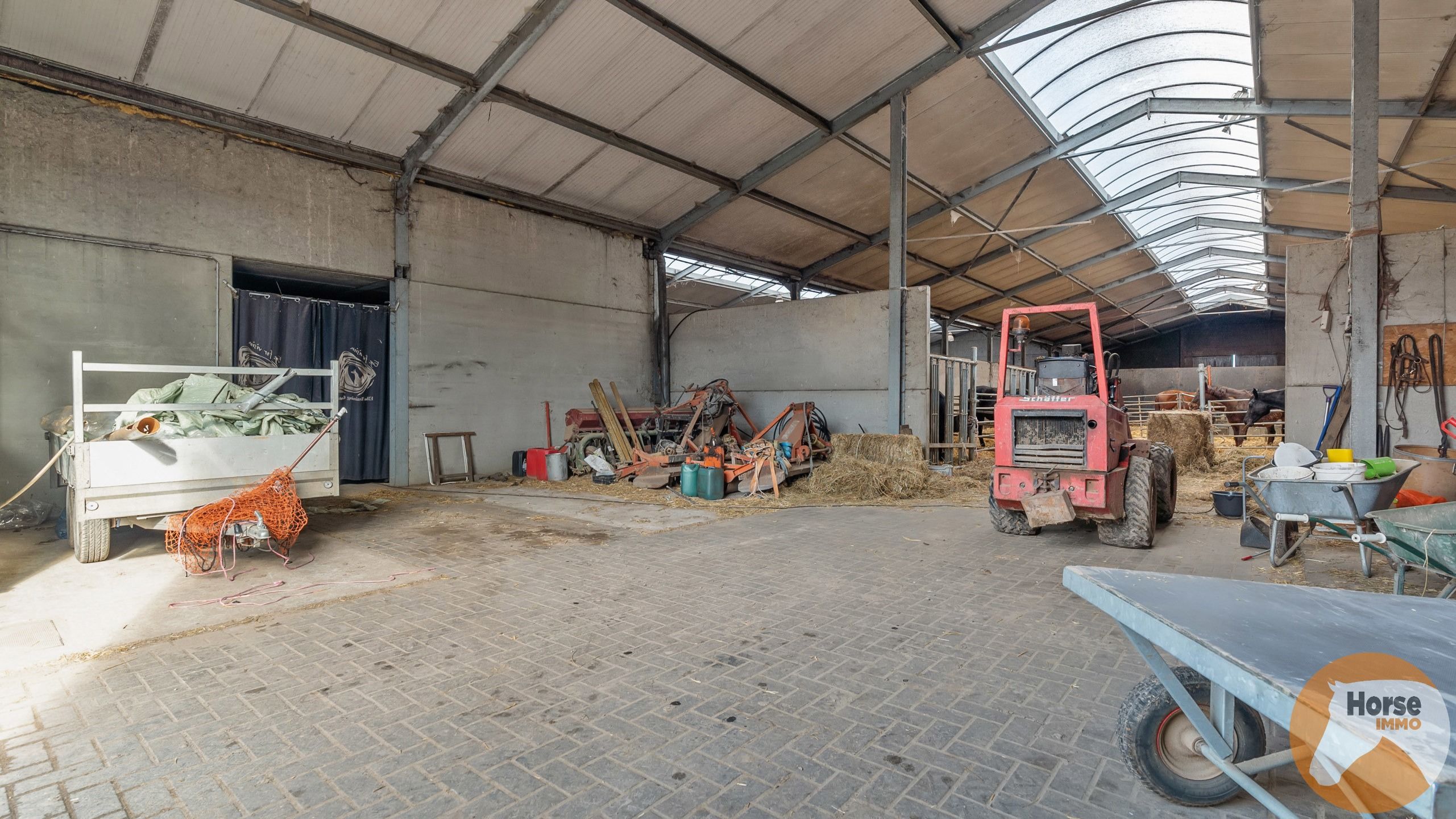 KAMPENHOUT - Professionele paardenaccommodatie op 4ha28 foto 10