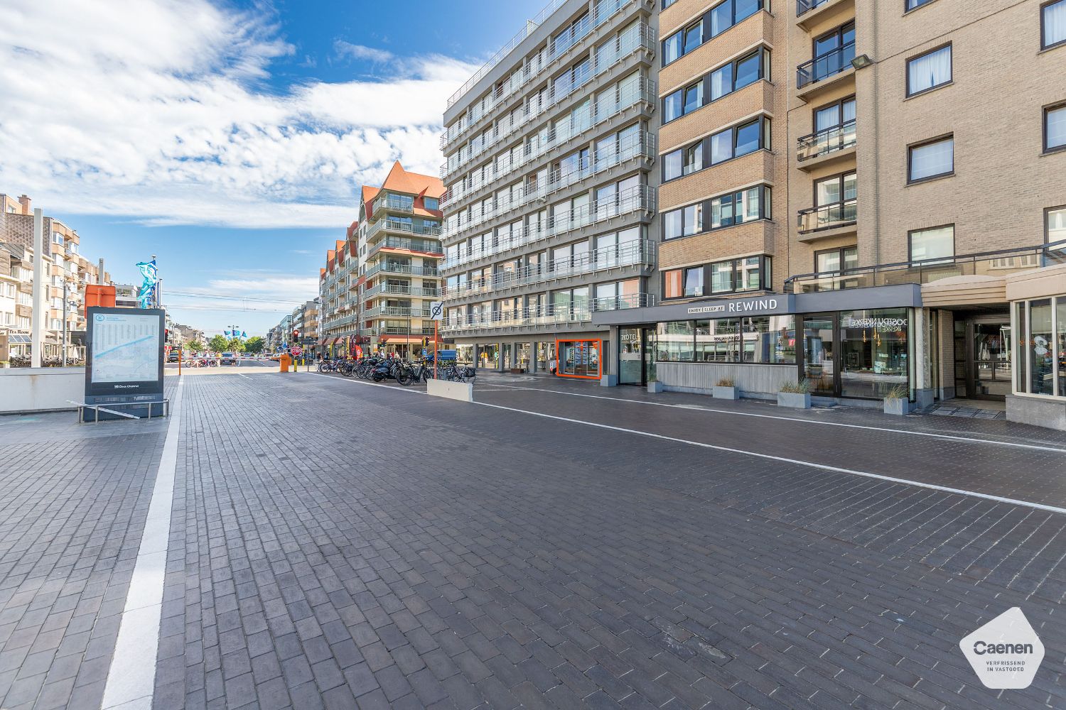 Commercieel handelspand op topligging - Astridplein Oostduinkerke foto 12