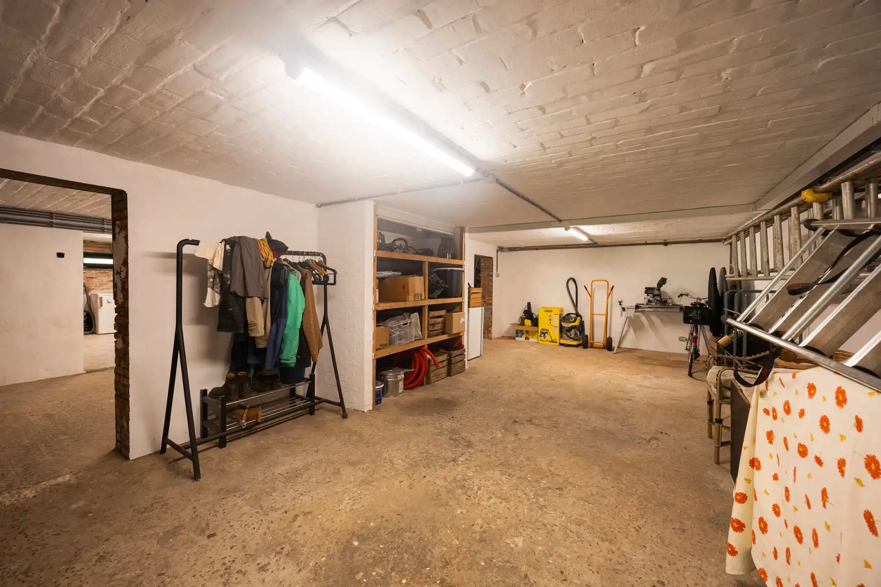 Buitenkans: gerenoveerde topwoning op prachtig perceel van 2.290 m² foto 28