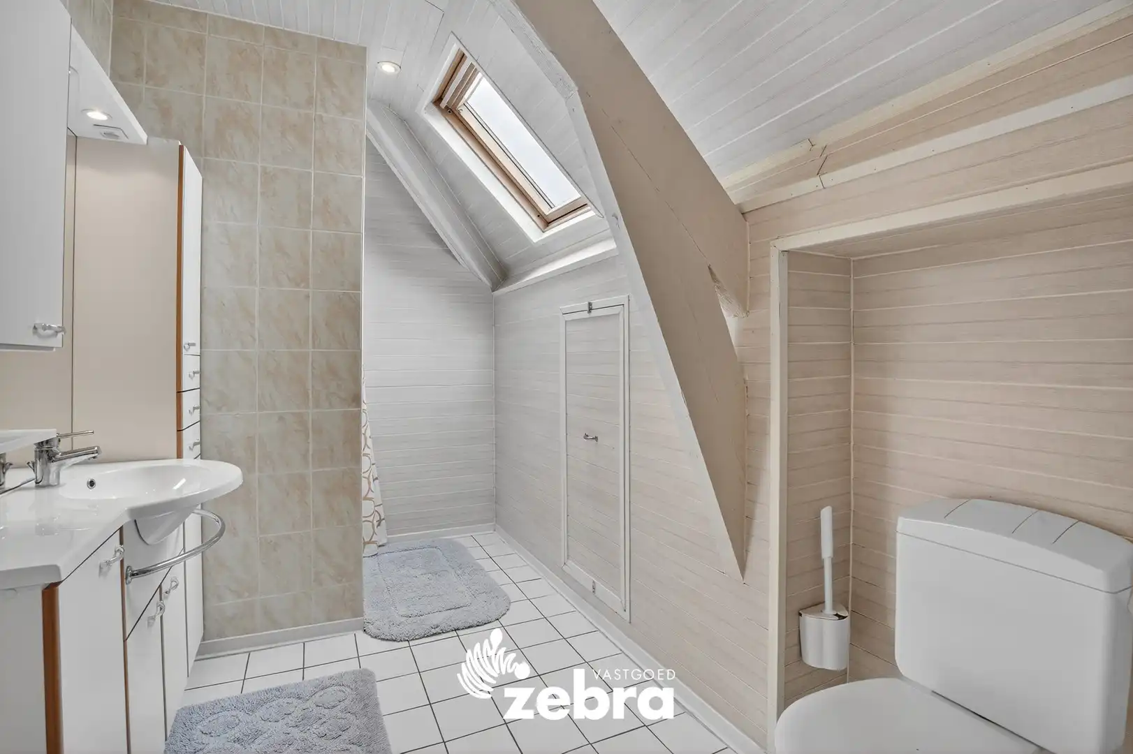 Unieke burgemeesterswoning met authentieke charme, 6 slaapkamers en grote tuin nabij IJzer te Roesbrugge! foto 47