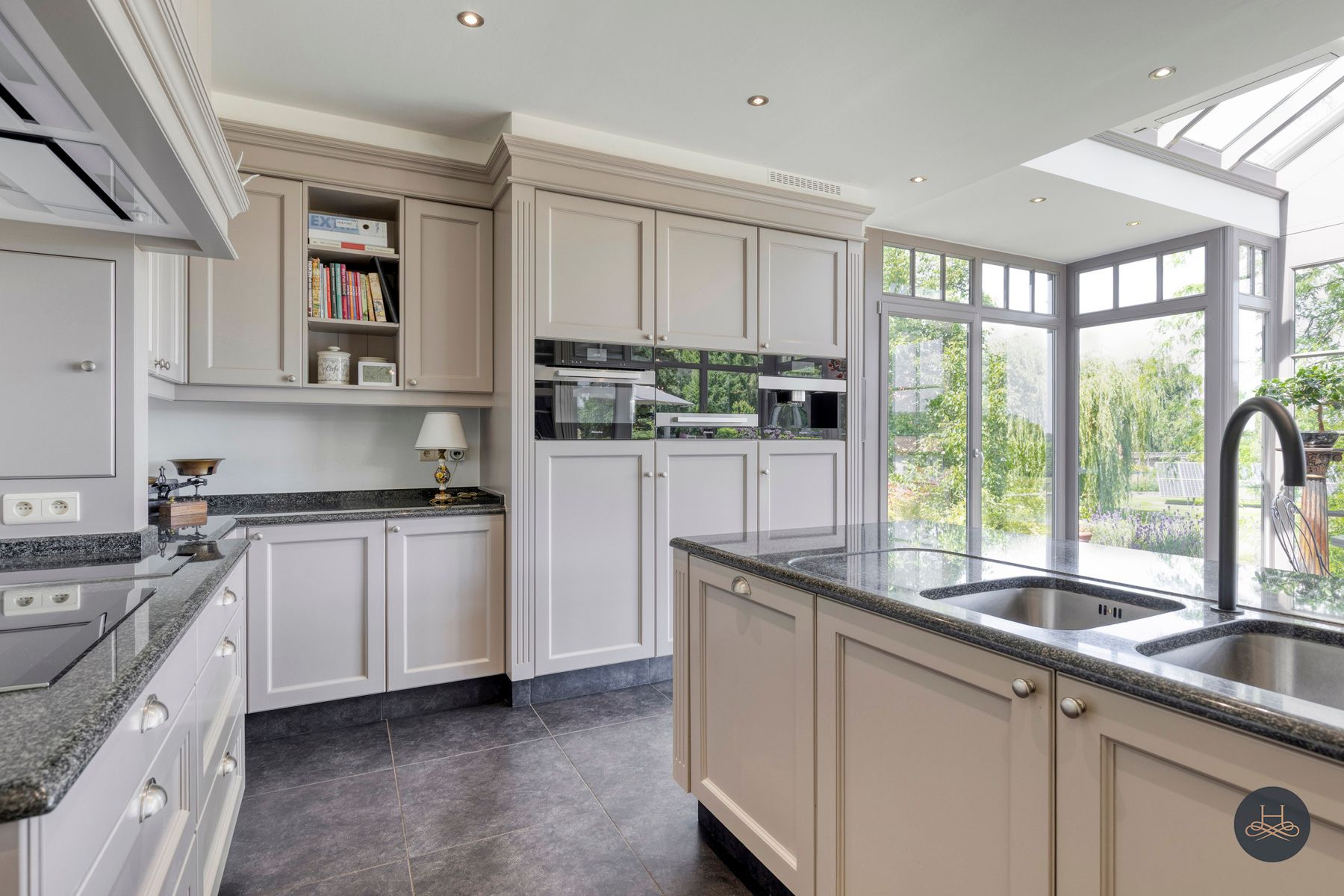 Charmante villa met open uitzicht en zwemvijver foto 9