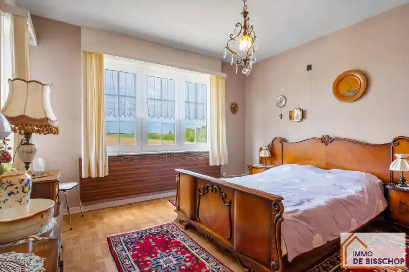 Karaktervolle woning met 3 slaapkamers, grote tuin en garage foto 10