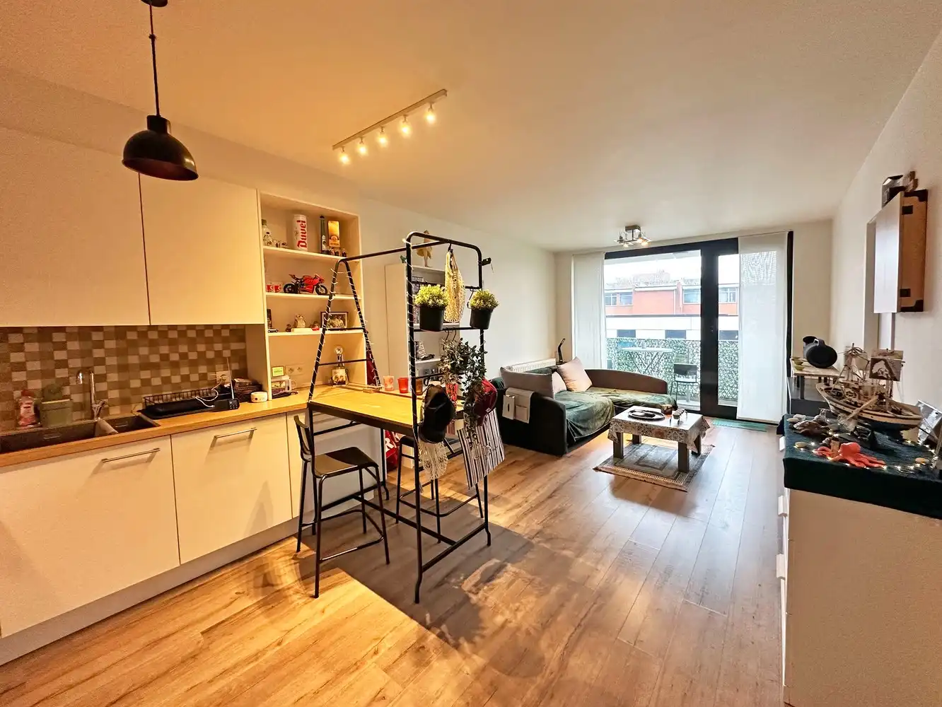 Modern 1 slaapkamer appartement in Antwerpen! foto 2