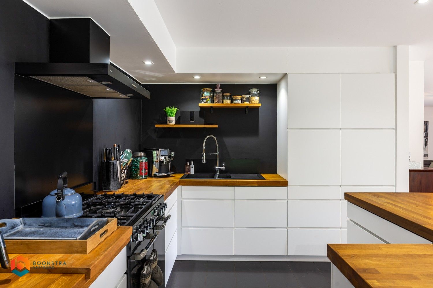 Charmante villa met 2 slpkrs, zwembad en poolhouse op 735 m² te Koningshooikt foto 8