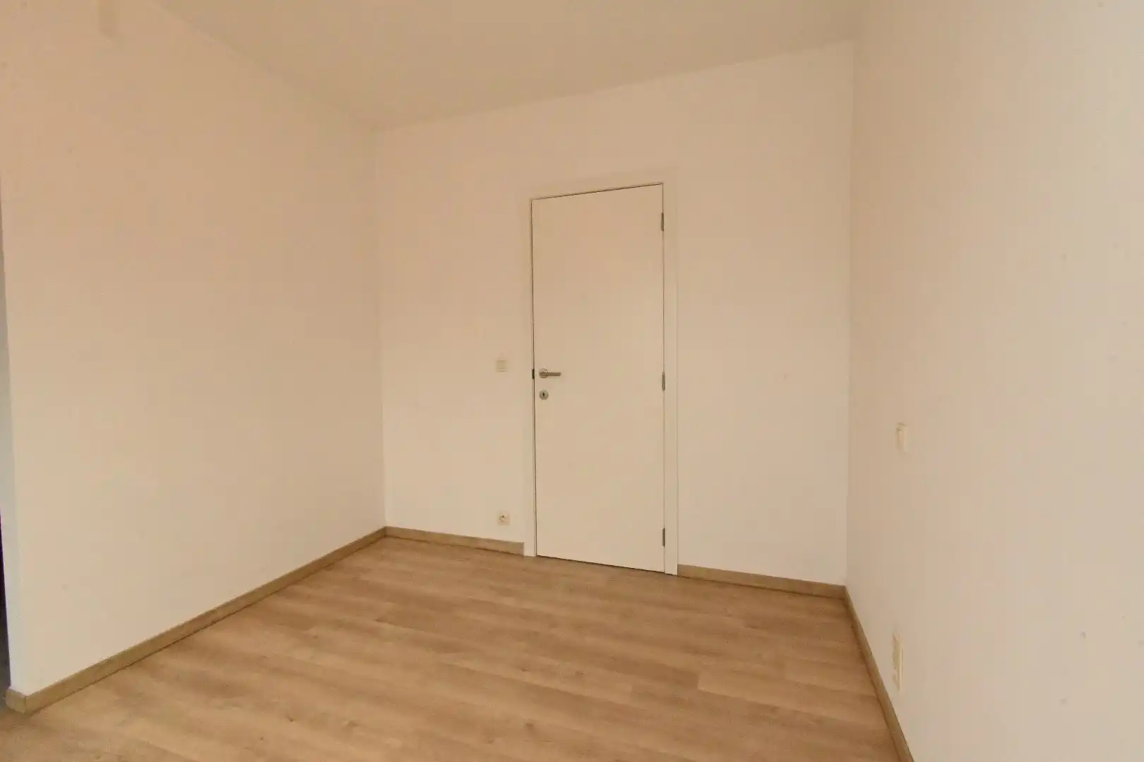 Dakappartement met 2 slaapkamers gelegen dorpskern Knesselare foto 23