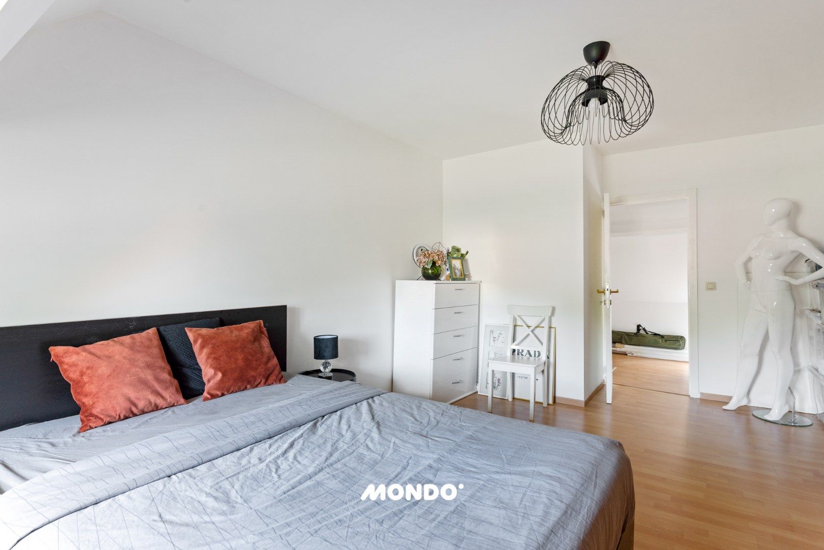 Instapklare woning met 3 slaapkamers en mooie tuin! foto 16