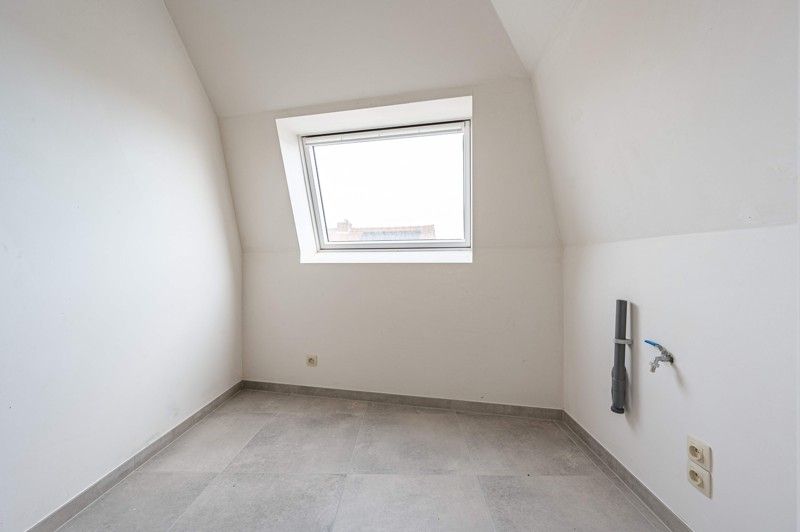 Prachtig 2 slaapkamer appartement TE KOOP in hartje Sint-Baafs-Vijve! (*6% BTW aankoop mogelijk) foto 14