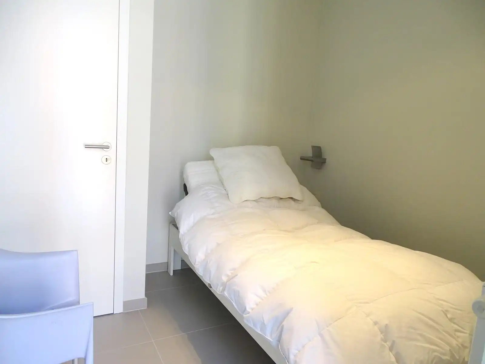 Deels gemeubeld 2sl appartement   foto 10