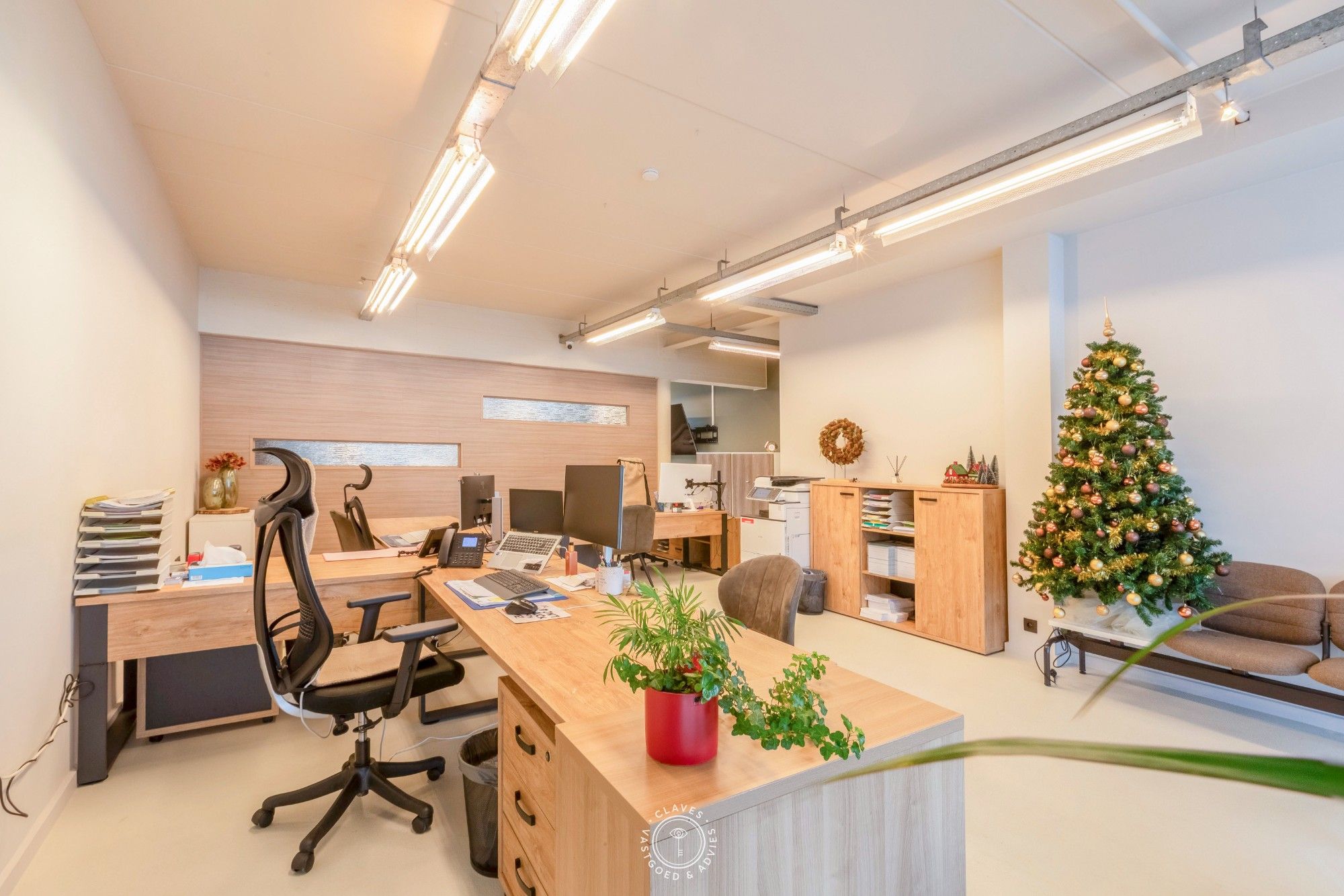 Commerciële buitenkans op het Hendrik Heymanplein foto 5