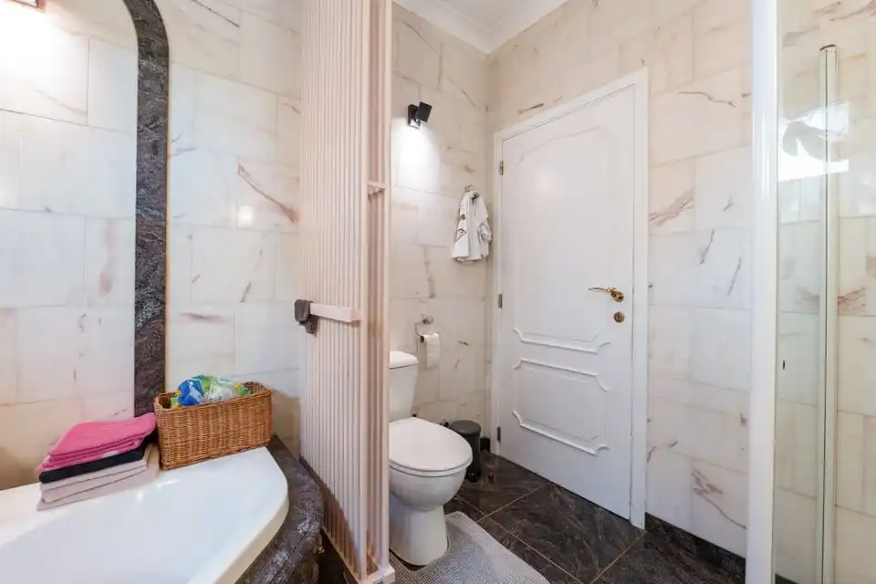 RUIME EN RUSTIG GELEGEN BUNGALOW MET 4 SLKS EN ZWEMBAD OP EEN PRACHTIG PERCEEL VAN 764M² foto 20