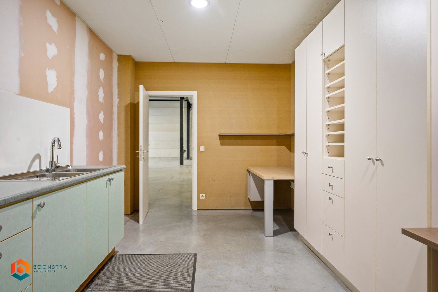 Winkel/showroom (210 m²) + magazijn (625 m²) op toplocatie in Sint-Katelijne-Waver foto 15
