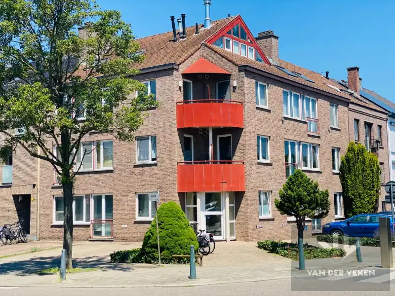 Gezellig 2-slpkappartement in centrum Hasselt foto {{pictureIndex}}