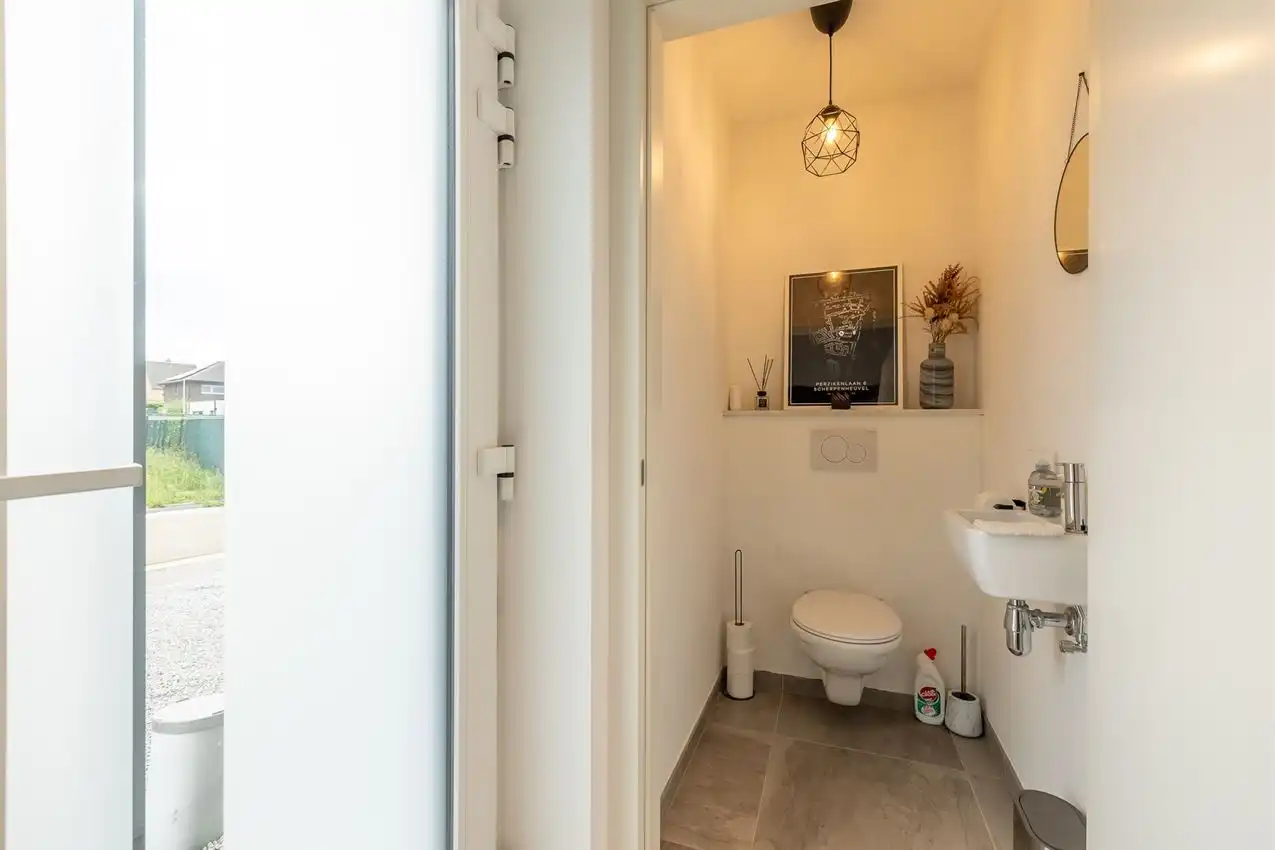 Instapklare nieuwbouwwoning in geliefde wijk foto 13