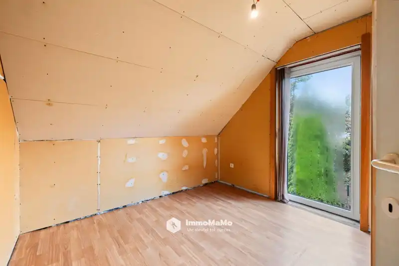 VRIJSTAANDE WONING MET 3 SLPKS EN ROYALE TUIN TE KOOP IN SXW foto 15