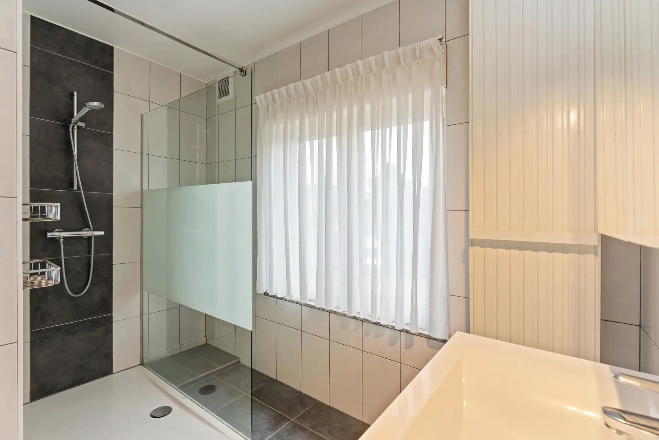 Halfopen woning op 3a58 in het prachtige Kanne foto 11