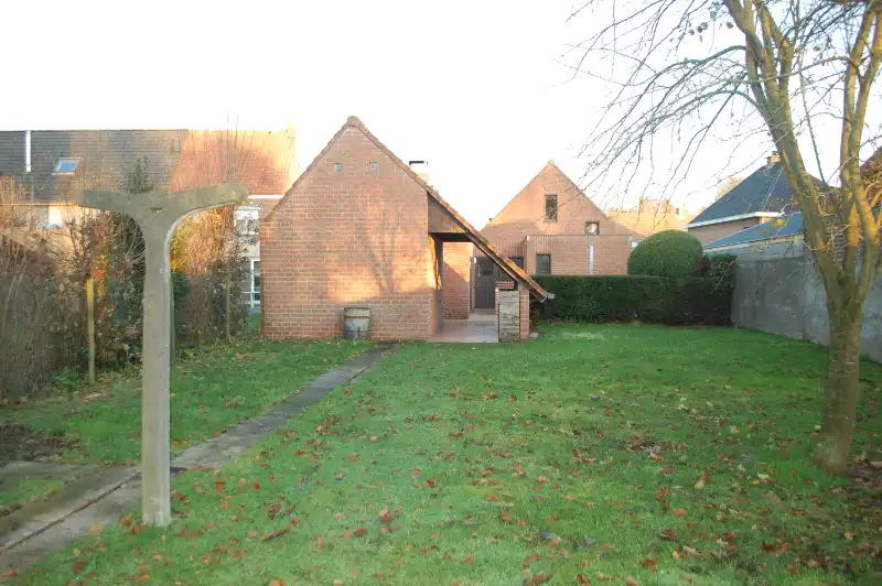 alleenstaande woning in het pittoreske Bekegem foto 27