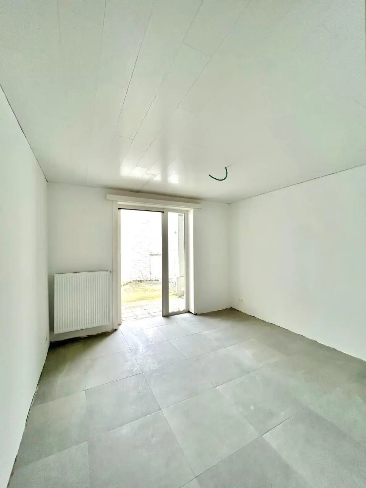 VERNIEUWD GELIJKVLOERS APPARTEMENT |1 SLPK | KOER | foto 13