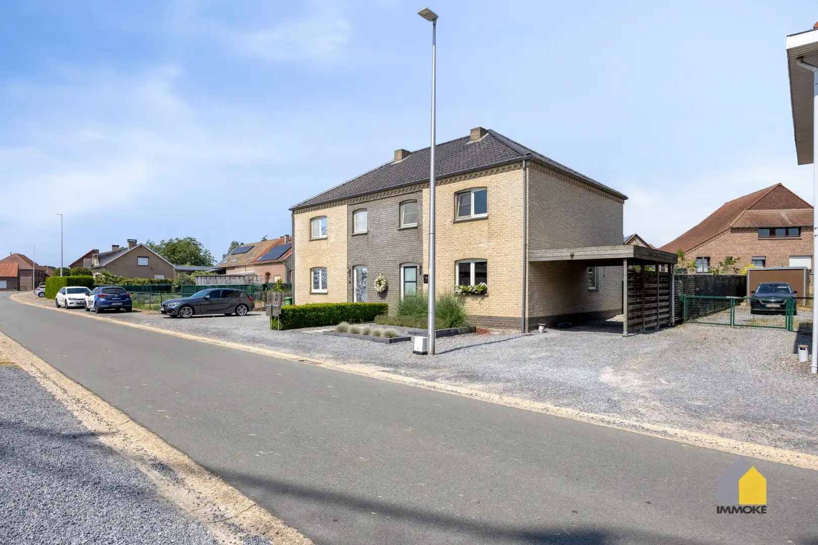 Energiezuinige, halfvrijstaande woning op 2a 82ca met 3 slpk, mooie tuin en carport. foto 32