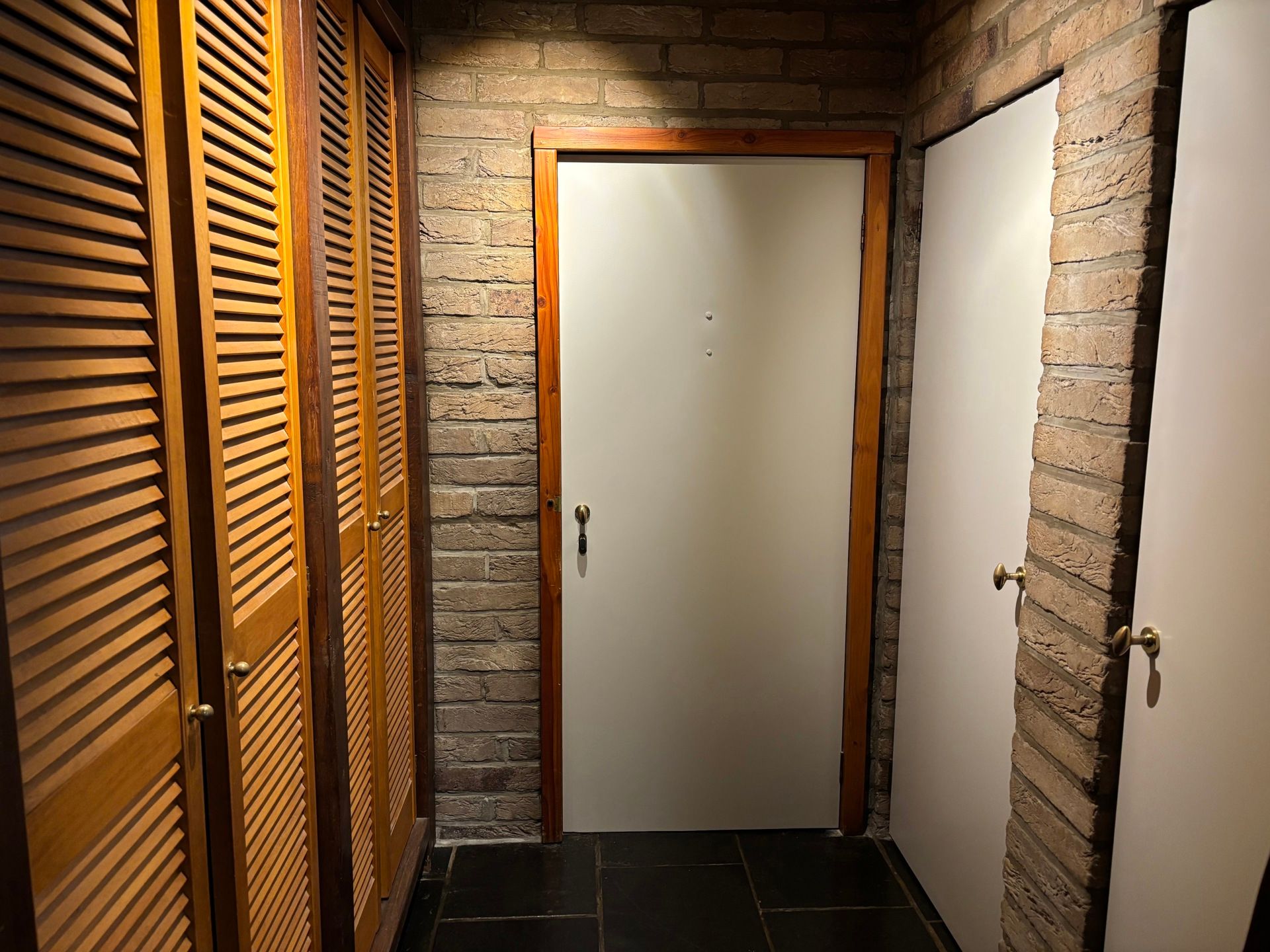 OORDEGEM - Tweeslaapkamerappartement op centrale ligging foto 4