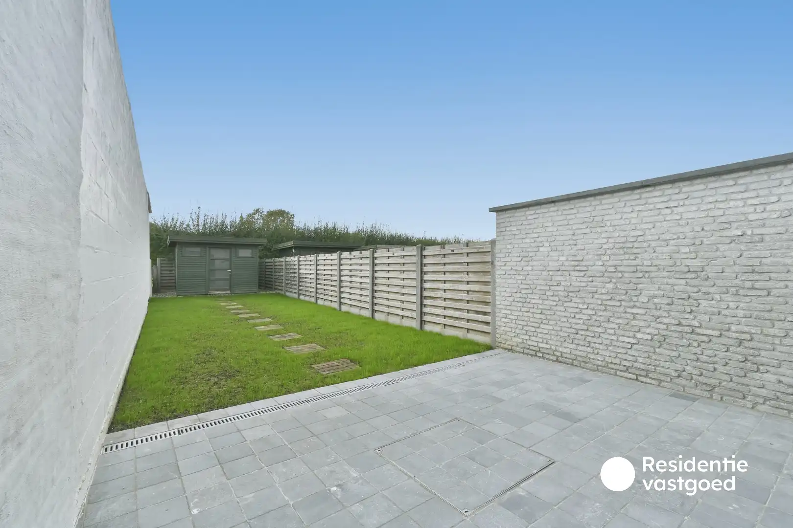 Recente woning met 3 slaapkamers en zonnige tuin nabij centrum Oudenburg foto 14