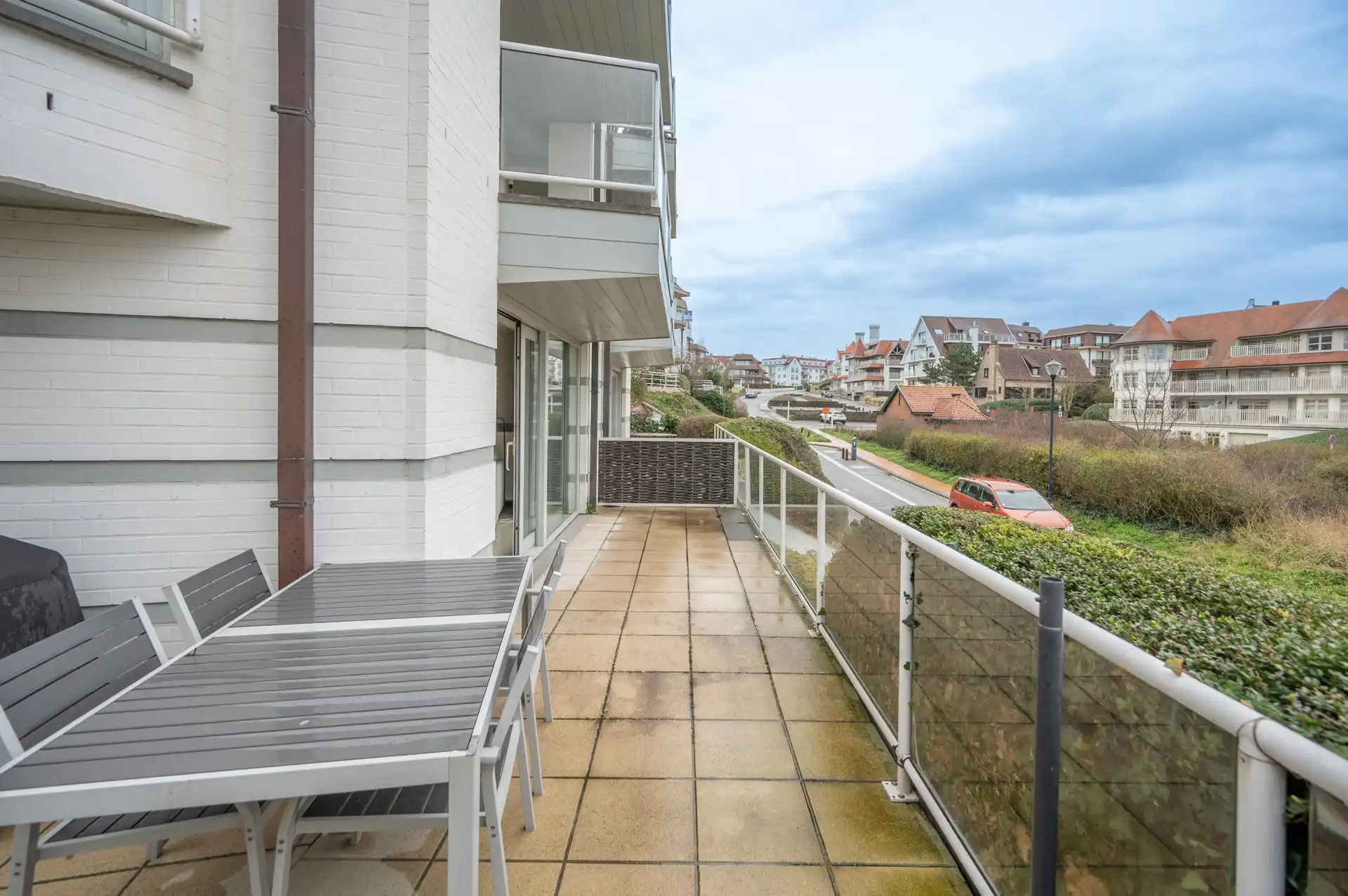 Ongemeubeld: zonnig appartement met grote terrassen! foto 24