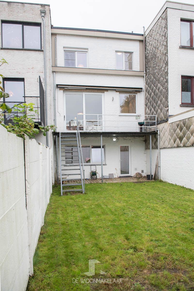 Bel-etage woning met 3 SLK, garage en tuin op toplocatie foto 16