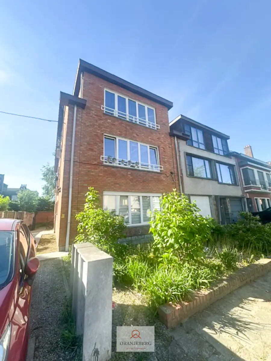 Instapklaar 1-slaapkamerappartement foto {{pictureIndex}}