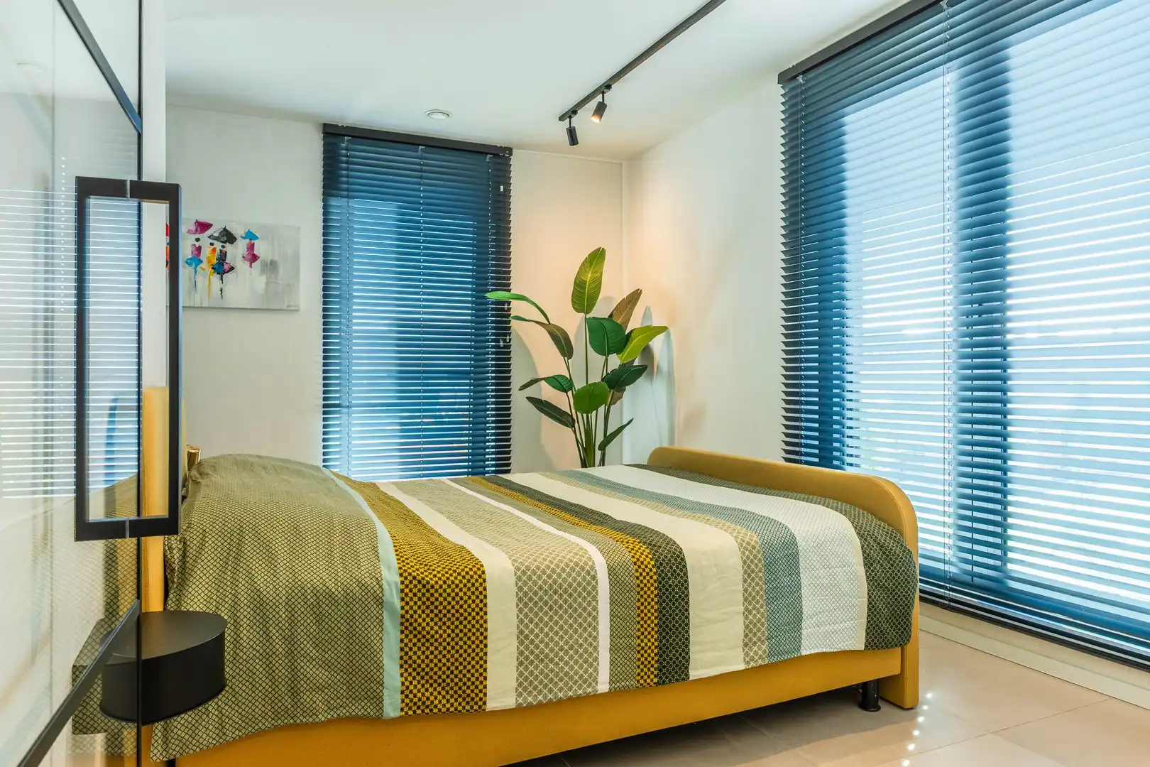 Verzorgde appartement  + € 100  EUR autostaanplaats foto 7