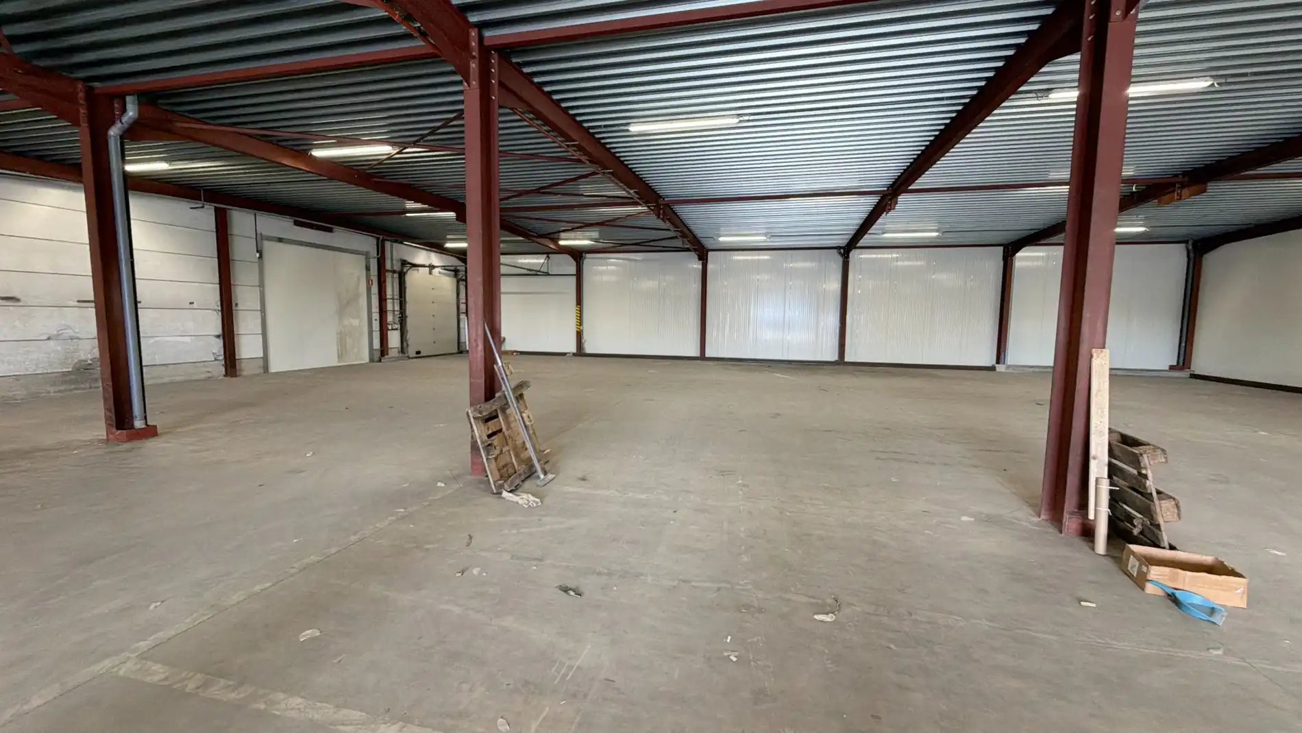 Magazijnen te huur op industriezone Veiling Zuid te Mechelen foto 3