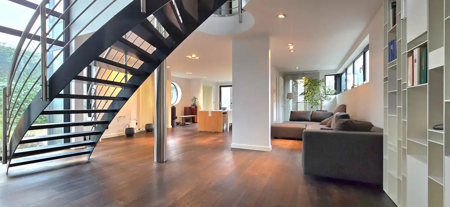 Ruime moderne woning op een perceel van 10a 12ca in een rustige, bosrijke omgeving te koop foto 5