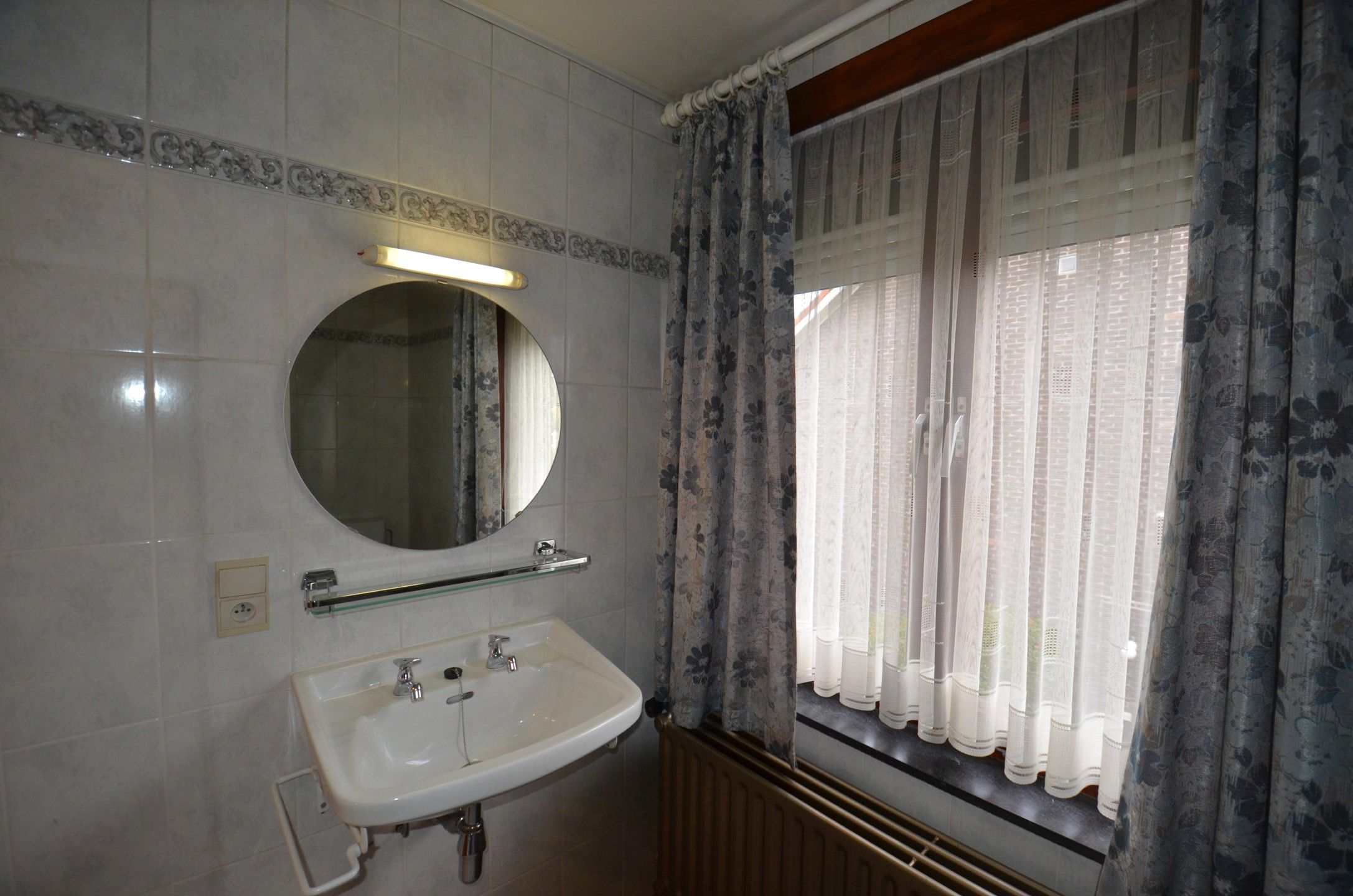 Te renoveren woning op rustige locatie foto 15