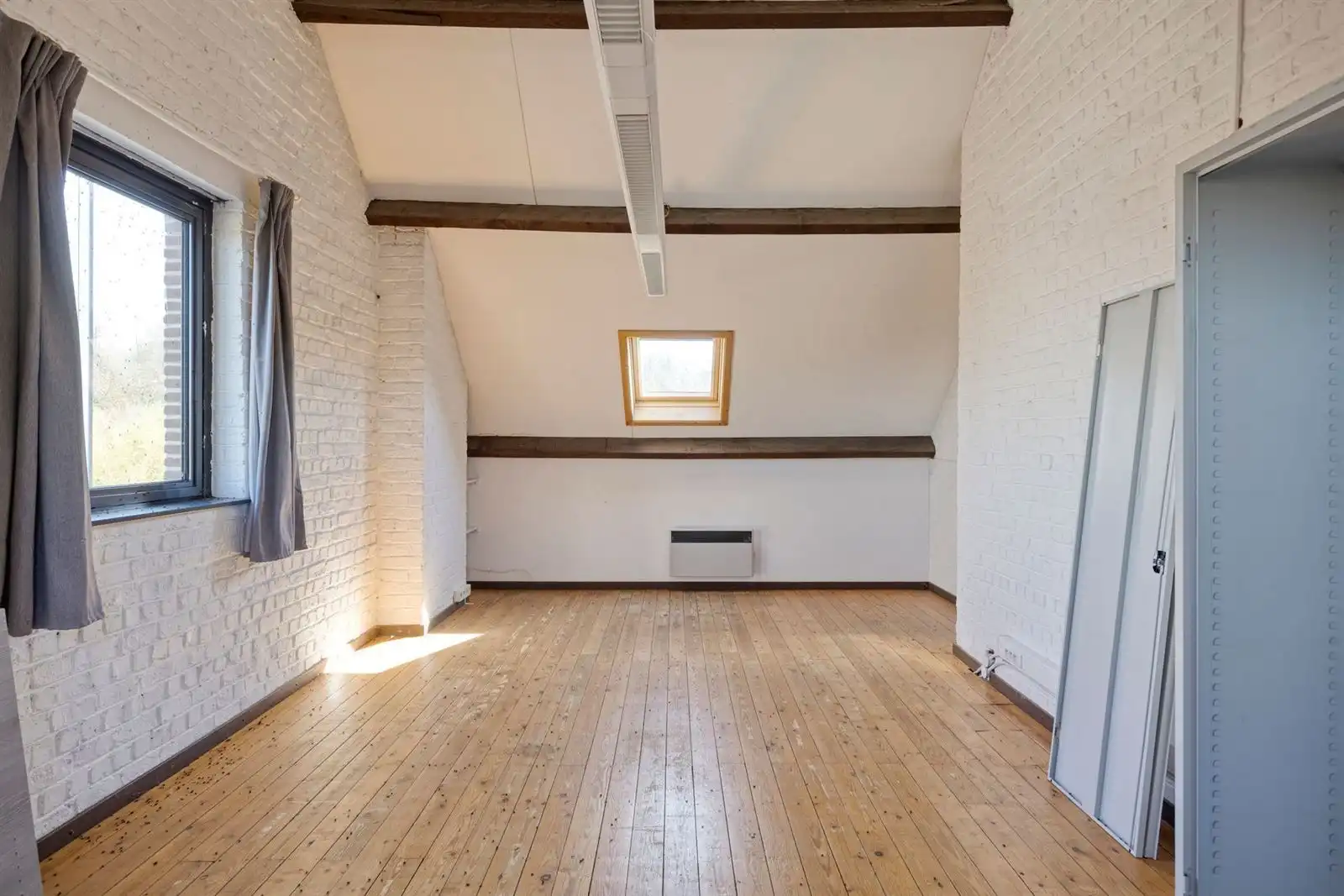 Gemengd gebouw te Sint-Genesius-Rode foto 18