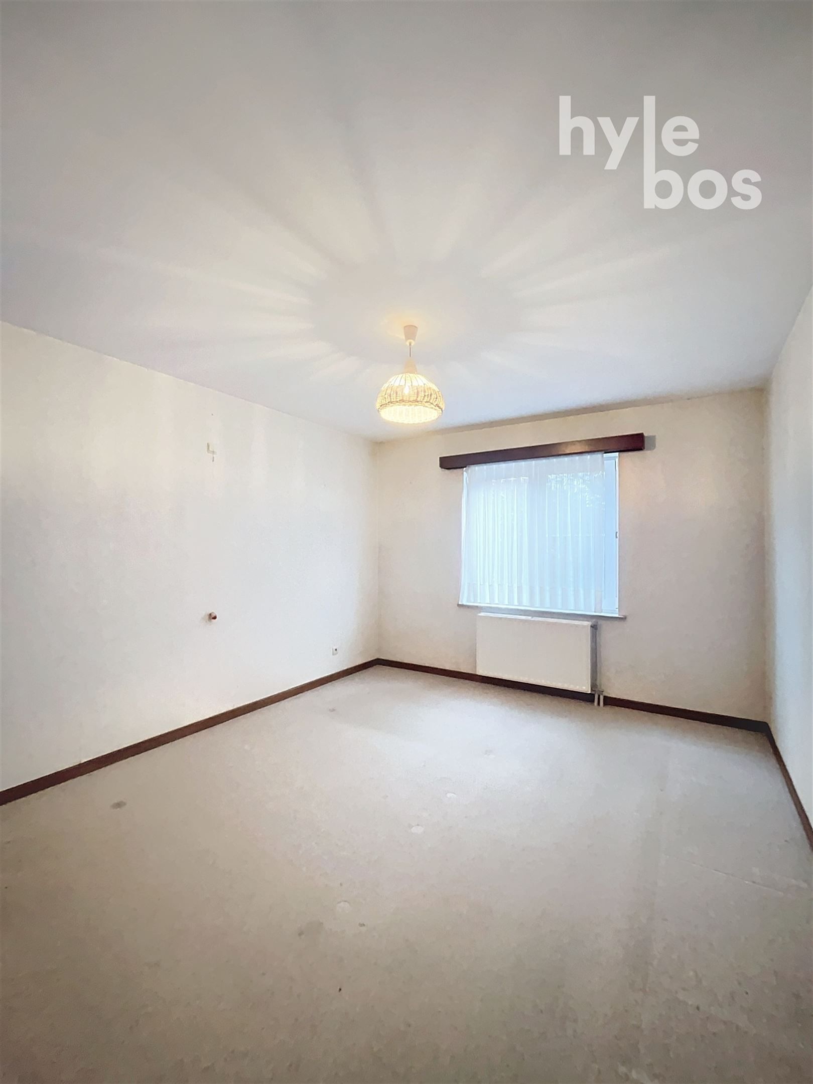 Rustig gelegen gelijkvloers appartement met garage foto 7