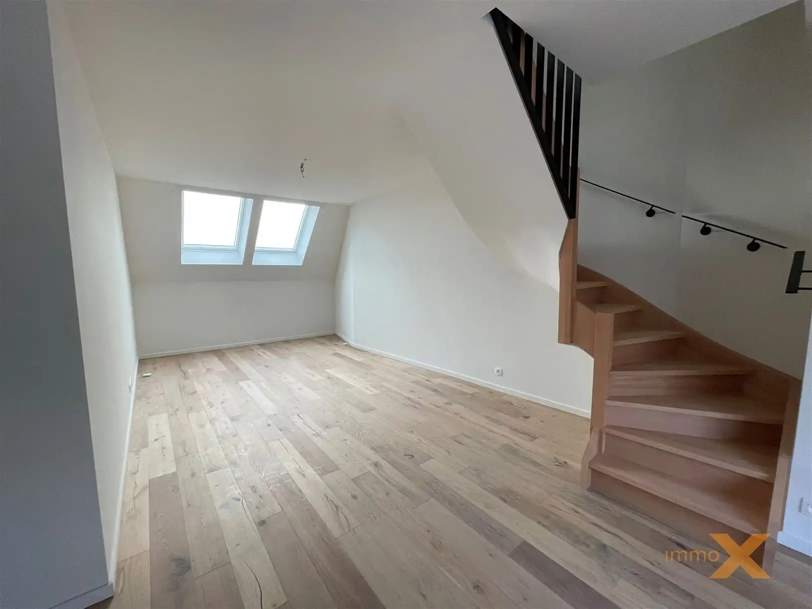 RECENT INSTAPKLARE DUPLEXAPP MET ONDERGRONDSE STAANPLAATS foto 2