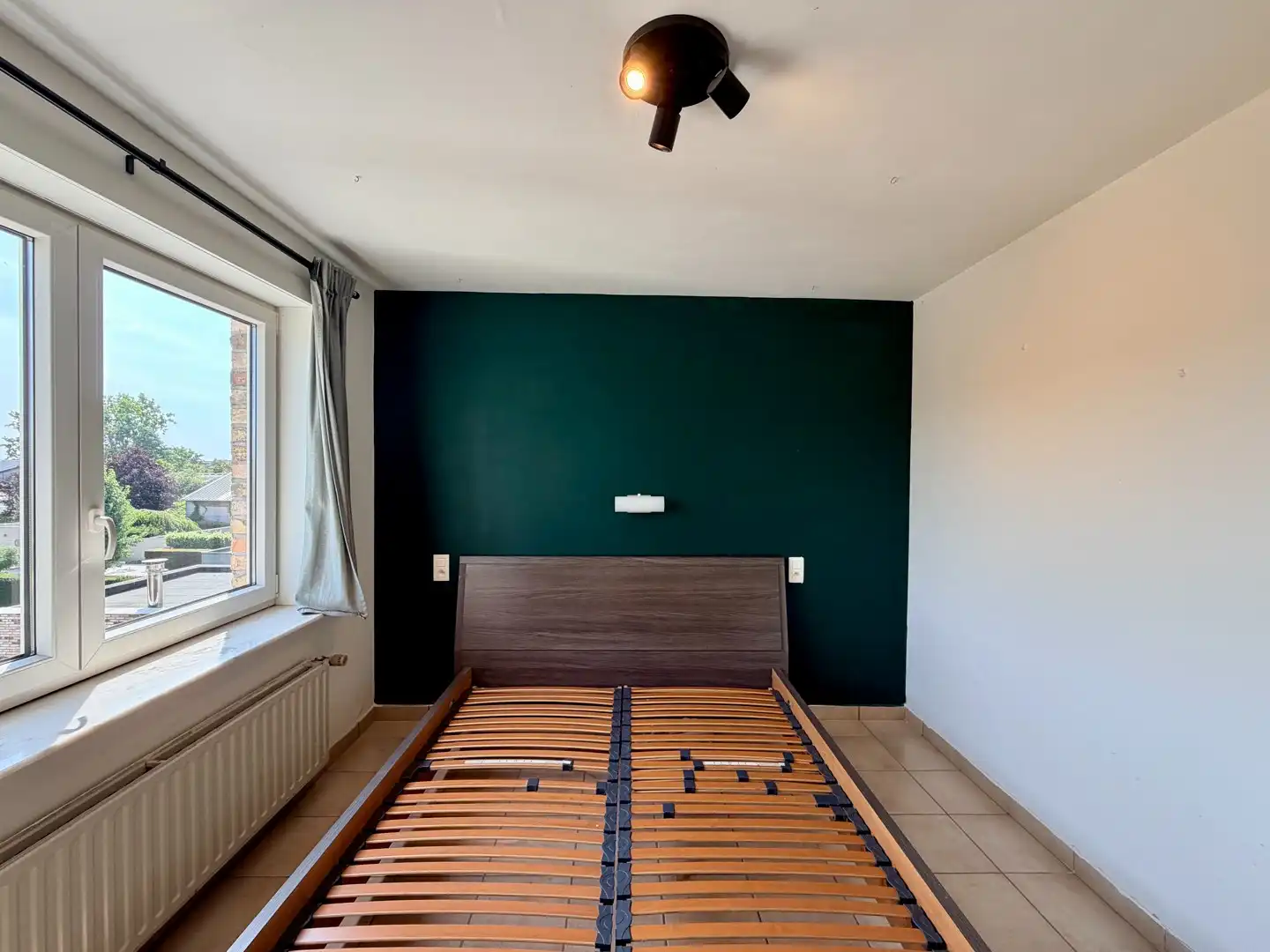 Instapklaar duplex-appartement te Lo-Reninge! foto 10