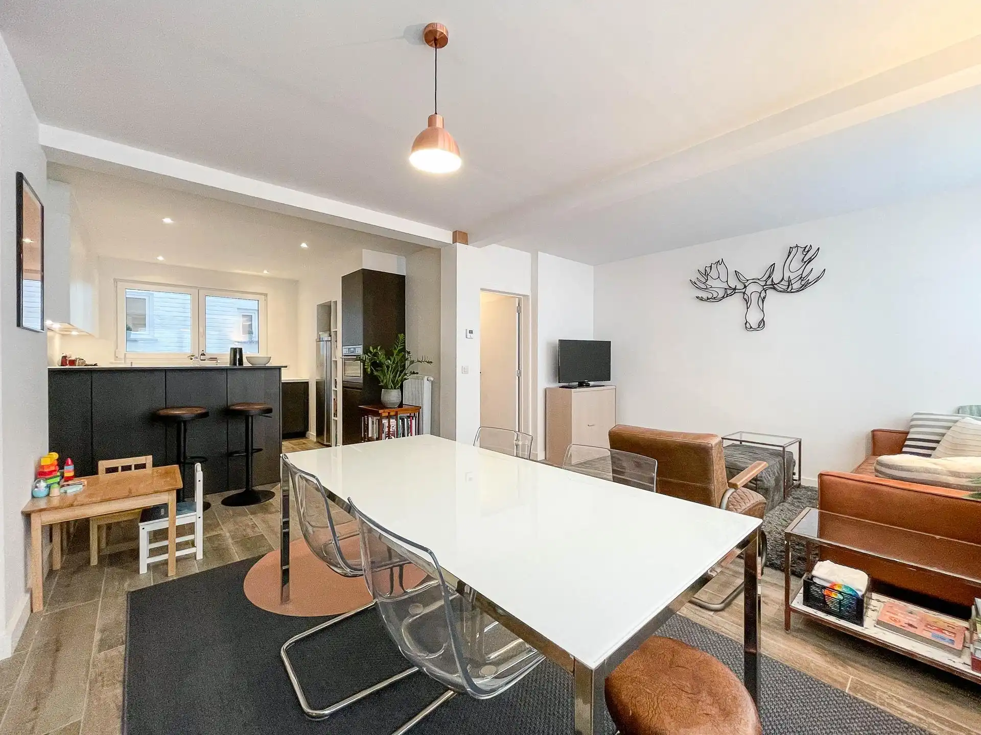 Instapklaar gelijkvloers appart. aan het Uilenspiegelplein.. foto 7