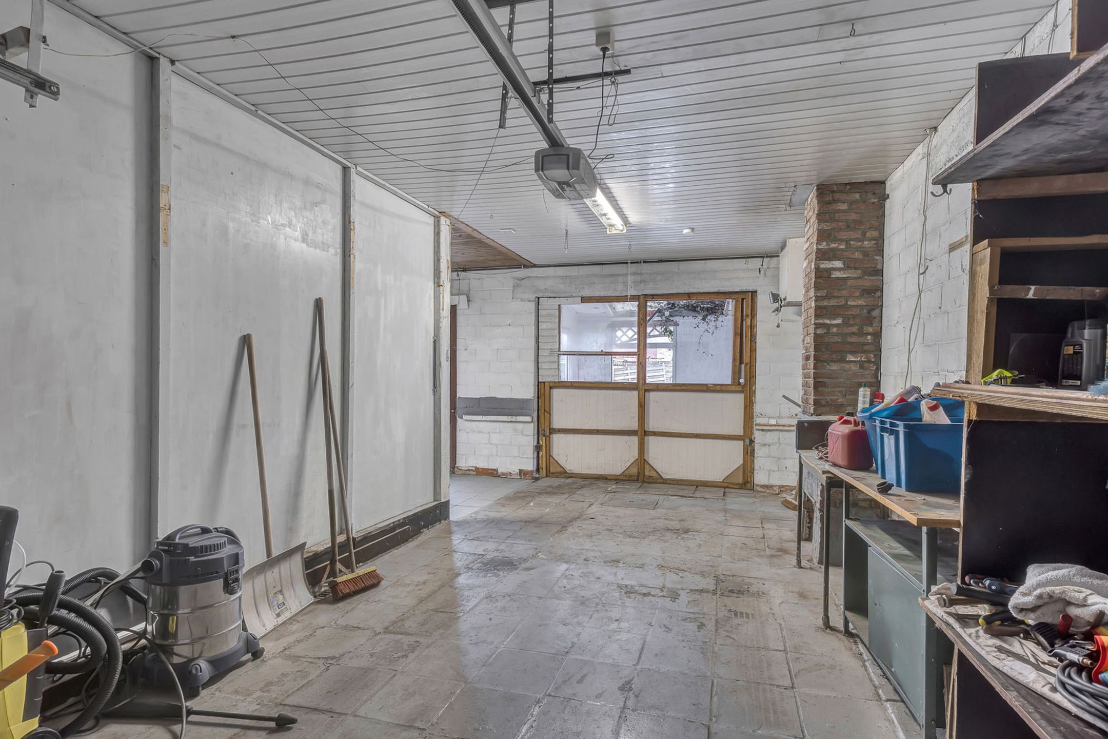 Te renoveren woning op toplocatie in Lede foto 15