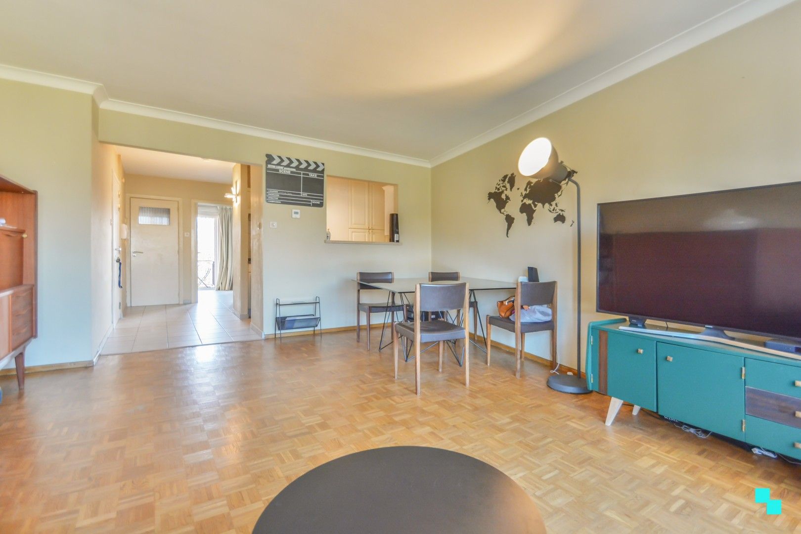 Appartement met garagebox op de Coupure foto {{pictureIndex}}